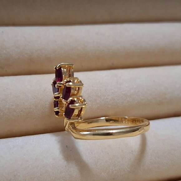 CELEBRITY Ruby Red Rhinestones Ring, Celebrity Mark - Picture 6 of 13